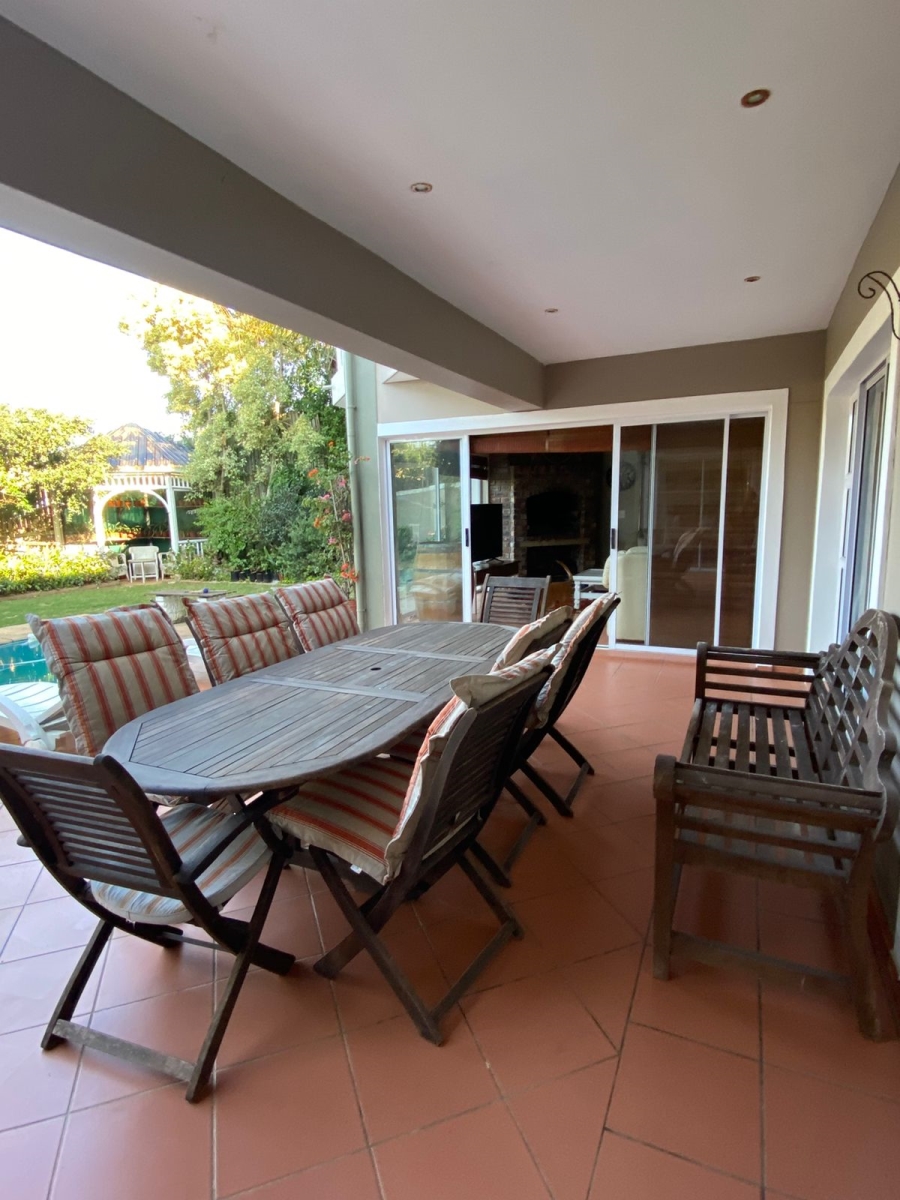 5 Bedroom Property for Sale in Seafield Eastern Cape